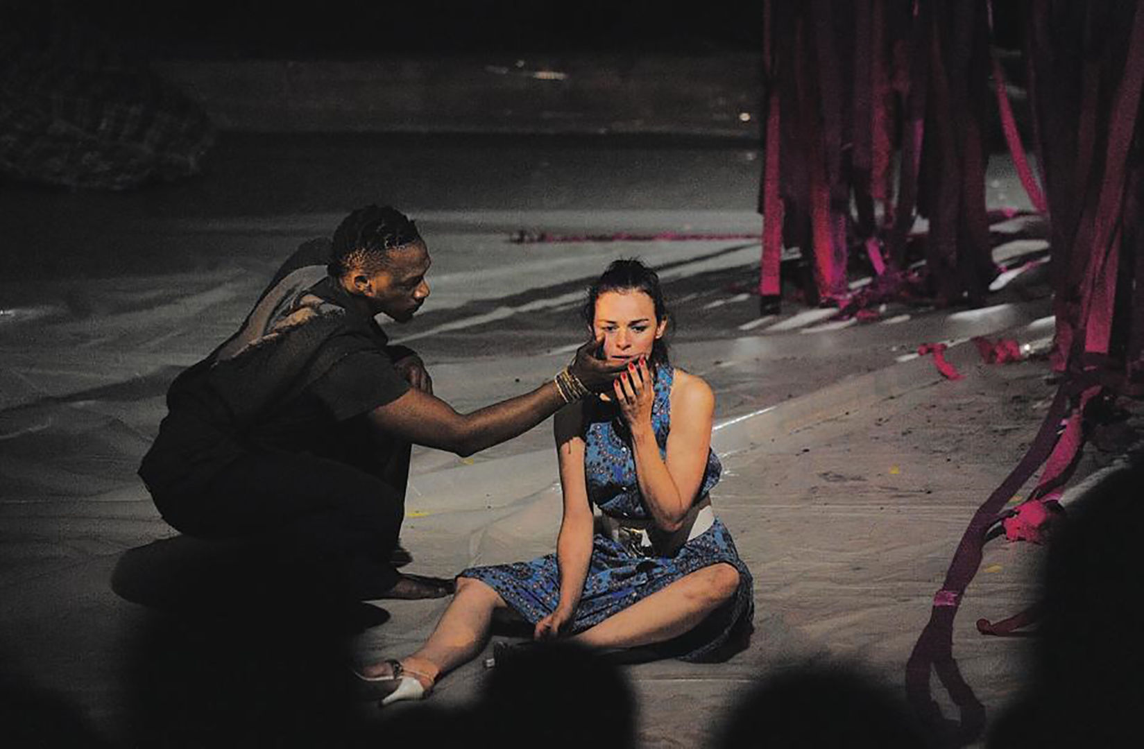 Buite blaf die honde swart 1